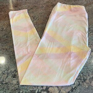 TC NWOT LuLaRoe Leggings B05 5157